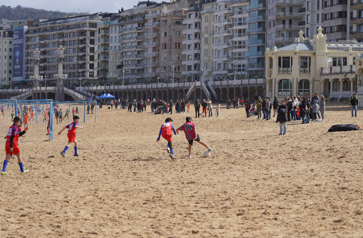 Partidos de Eskola Kirola en La Concha.