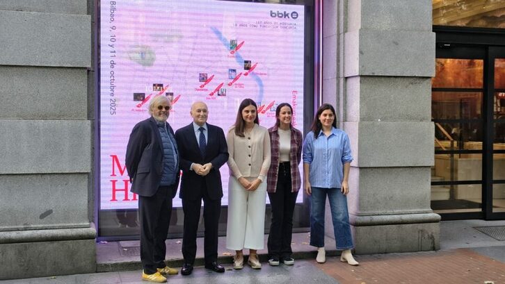 Aurkezpen ekitaldia.