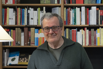 Fernando Mikelarena ha dedicado su último libro a Eladio Esparza, subdirector de ‘Diario de Navarra’ entre 1930 y 1952.