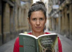 Jone Bordatok bere lehen liburua aurkeztu du.