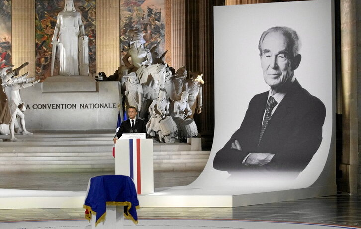 Emmanuel Macron, en la ceremonia de entrada en el Panteón de Robert Badinter.