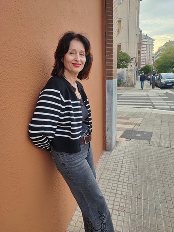 Txaro Arrazola-Oñate, artista, docente en EHU y miembro de AIF.