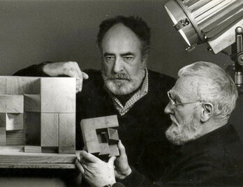 Fotografía de Jorge Oteiza y Nestor Basterretxea.