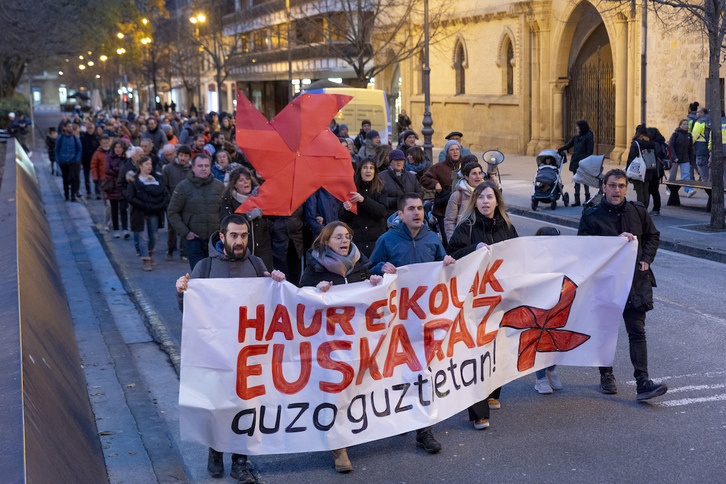 Iruñean euskarazko haur eskola gehiago eskatzeko manifestazioa, joan den abenduan.