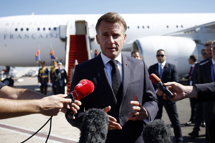 Comparecencia de Macron ante los medios en su llegada a Egipto.