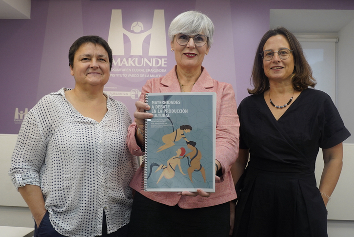 Elixabete Imaz (EHU), Miren Elgarresta (Emakunde) y Mercedes Bogino (UPNA), este lunes.
