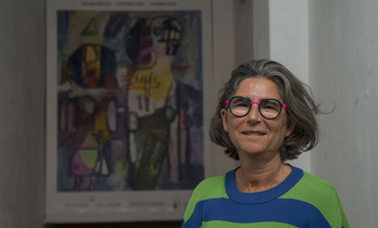 Aitaren obra katalogatzen ari da Usoa Zumeta.