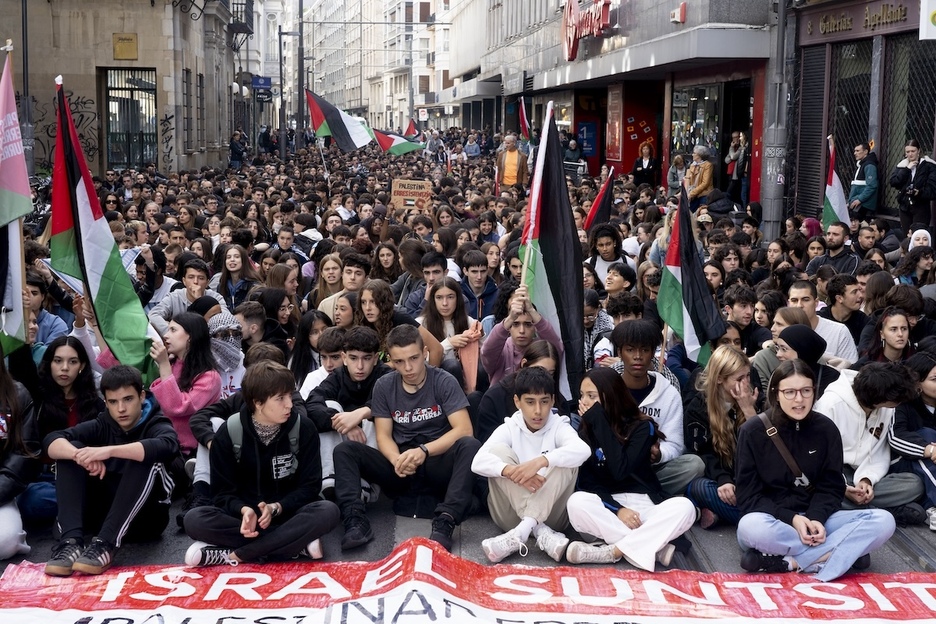 Les étudiants ont fait grève.