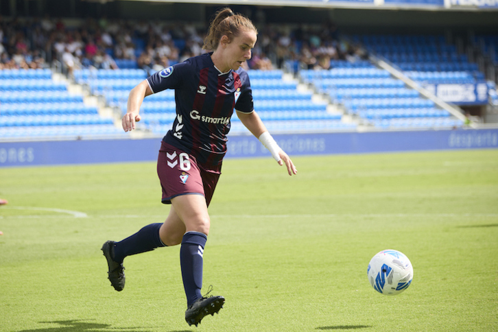 Ane Etxezarreta. Eibarren partida batean.