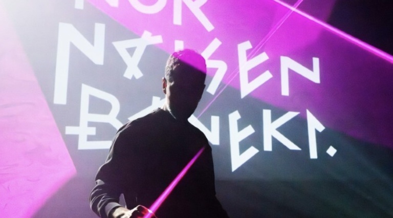 Antzezlanaren kartela. 