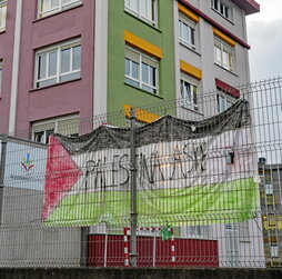 Hezkuntzan jarraipen zabala izan zuten atzoko lanuzteek.