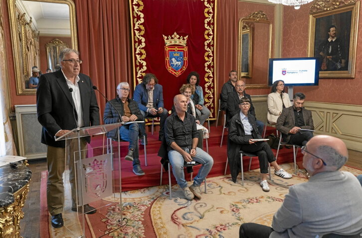 Presentación del informe del comité de expertos sobre Los Caídos de Iruñea.