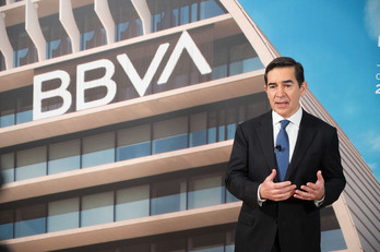 Carlos Torres, presidente del BBVA, ha anunciado este viernes que no dimitirá pese al fracaso.