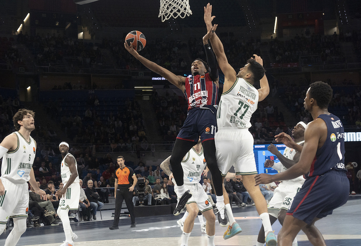 Trent Forrest, quien venía siendo de lo mejor de este Saski Baskonia en el arranque liguero, se perderá varios partidos por lesión.