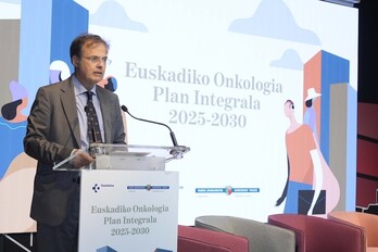 El consejero de Salud ha dado a conocer los objetivos del nuevos plan oncológico de Osakidetza.