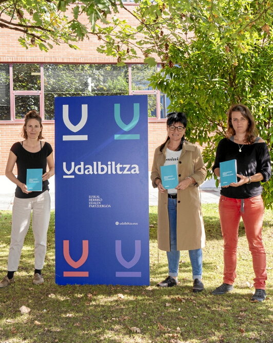 La guía se presentó en el parque Martin Ugalde.