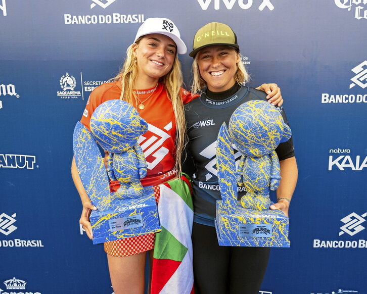 Saquaremako txapelketako bi finalistak, Annette Gonzalez Etxabarri eta Yolanda Hopkins.