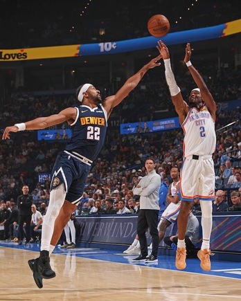 Según una encuesta de ESPN, los Thunder son favoritos a lograr la repetición del anillo de la NBA, seguidos por los Denver Nuggets.