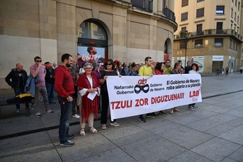 LAB ha pedido al Gobierno navarro que compense a sus funcionarios por el «atraco» salarial de 2010.