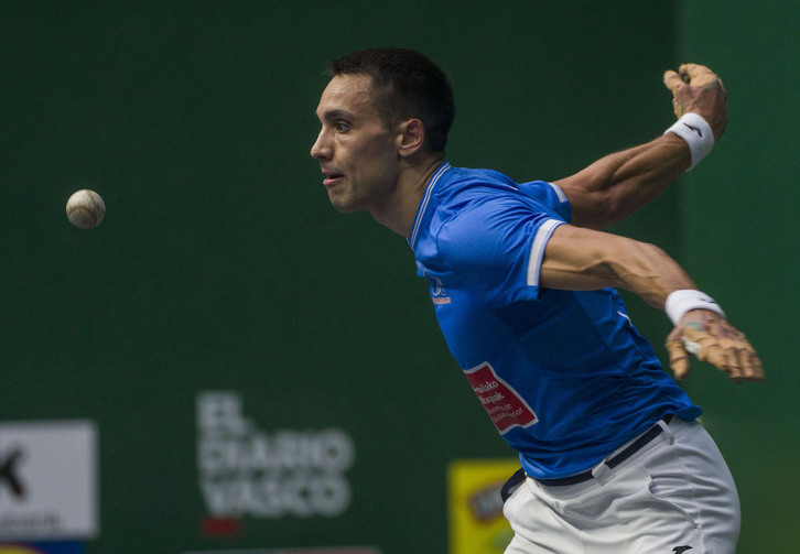 Javier Zabala, en un partido de la liguilla del Cuatro y Medio.