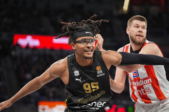 Chima Moneke ha cambiado de colores, habrá que ver si de actitud.