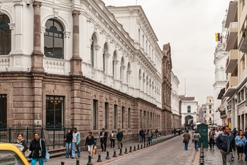Quitoko museo metropolitanoa.