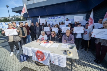 Maizterren eta Kaleratzeak Stop plataformaren protesta agerraldia, Donostian.