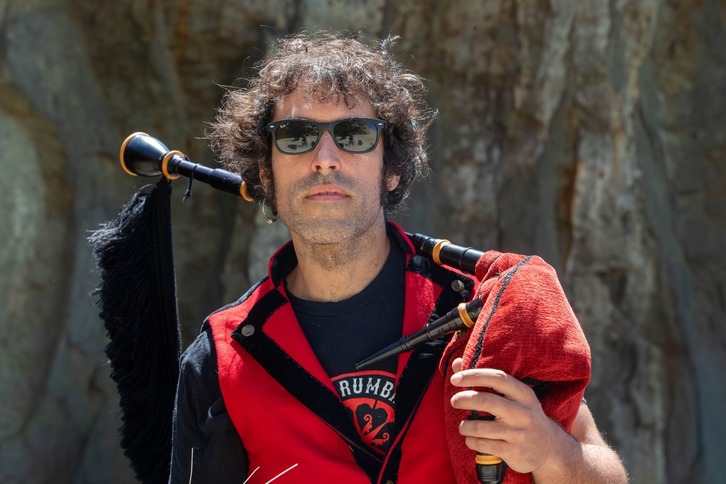 David Vila, escritor, músico y docente.