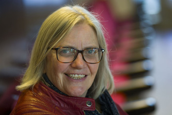 Elin Haf Gruffidd Jones, Azpeitian.