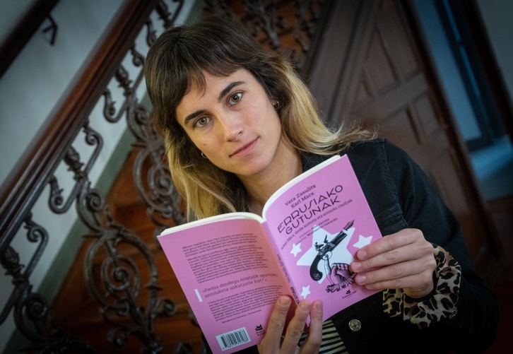 Jone Gartzia, liburuaren itzultzailea.