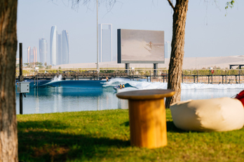 Ikusleek krititaku arren, eta arrakasta gutxien duen lehiaketa izan arren, Abu Dhabik CTko txapelketen zerrendan jarraitzen du.      