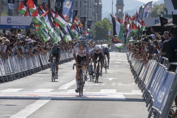 Donostiako Klasikoaren helmuga, 2025ko edizioan.