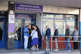 Punto de vacunación en la Casilla, en Bilbo.