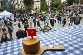 Gernikan urriko azken asteleheneko feria ospatu dute Gernikan urriko azken asteleheneko feria ospatu dute