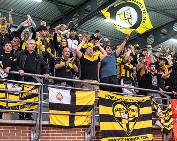 Afición jarrillera en uno de los partidos de la temporada