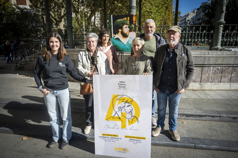 Representantes de los diferentes colectivos que han organizado esta exposición itinerante.