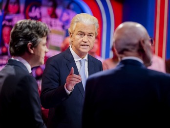 Los candidatos Henri Bontenbal (CDA), Geert Wilders (PVV) y Frans Timmermans (GroenLinks-PvdA) en una entrevista electoral.