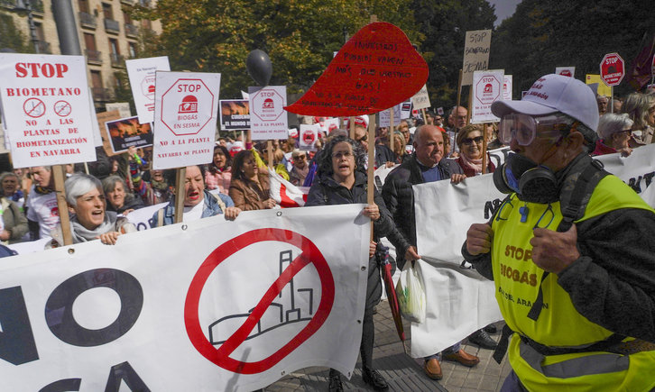 Movilización contra las plantas de biometanización este domingo en Iruñea.