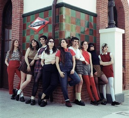 Les Testarudes taldeko bederatzi kideak.