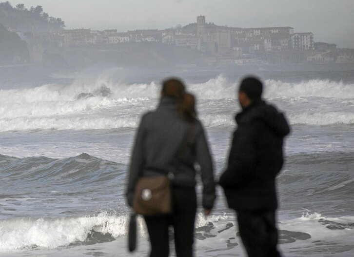 Una pareja de hecho puede ser formalizada y registrada, lo que otorga ciertos derechos y deberes.