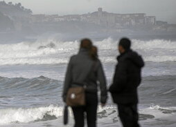 Una pareja de hecho puede ser formalizada y registrada, lo que otorga ciertos derechos y deberes.