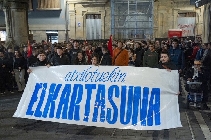 Protesta convocada hoy en la plaza de Navarreria en Iruñea.