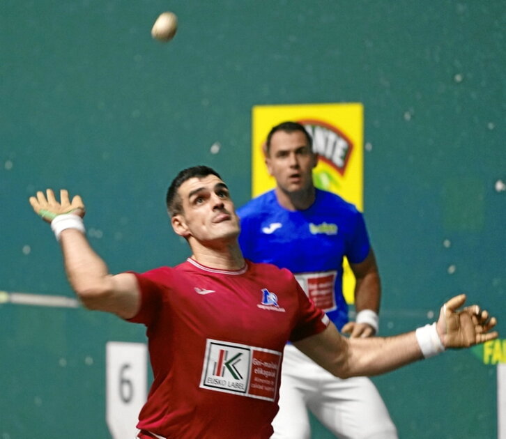 Ezkurdia jokatzeko prest dago.