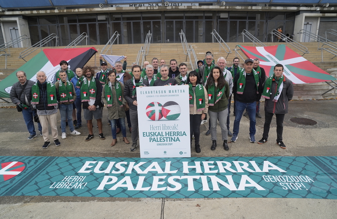 ‘Herri Libreak. Euskal Herria-Palestina’ adierazpeneko sinatzaileen agerraldia Anoetan.
