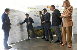 El acto de presentación de la red troncal de hidrógeno se llevó a cabo en el Puerto de Bilbo.