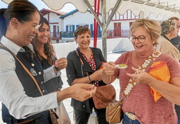 Platerak dastatzeko unea.