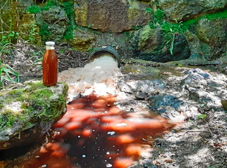 Imagen de la contaminación en Arkaitzerreka.