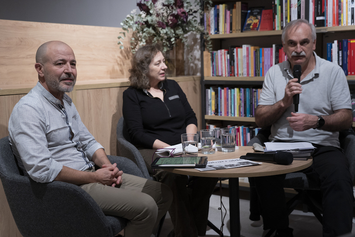 Juan Carlos Longás, Isabel Elizalde y Angel Rekalde.