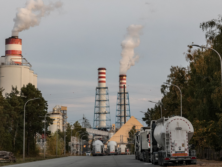Central térmica de Kozienice, una central de carbón ubicada cerca de Kozienice, en Polonia.