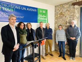 En 2020, Sébastien Etchebarne (à gauche) était arrivé troisième et dernier avec 26,15 % des voix.